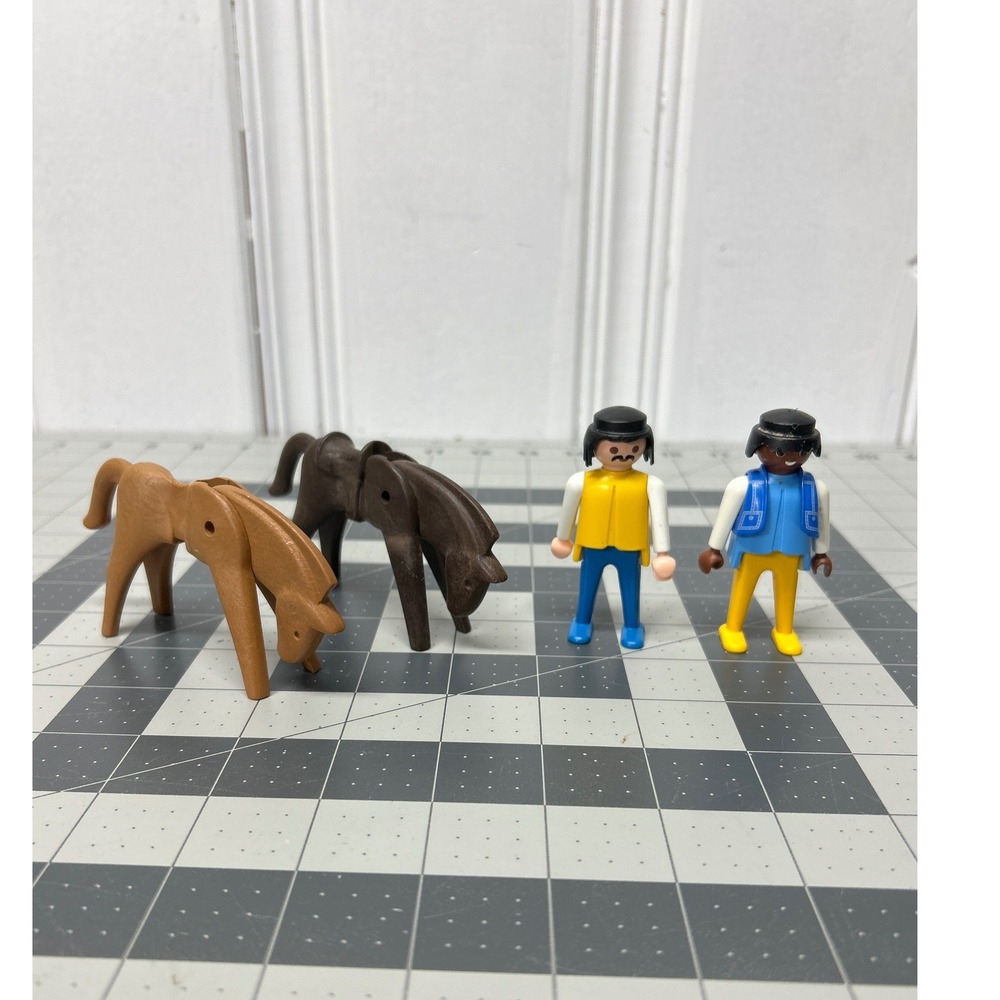 Vintage Playmobil Figures Horses Set Mini Lot of 4 pieces‎ 1974